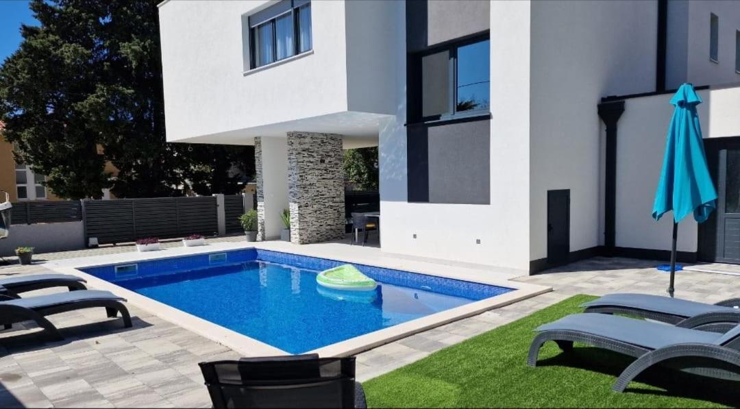 Villa Ema Kastela With Private Heated Pool Kültér fotó