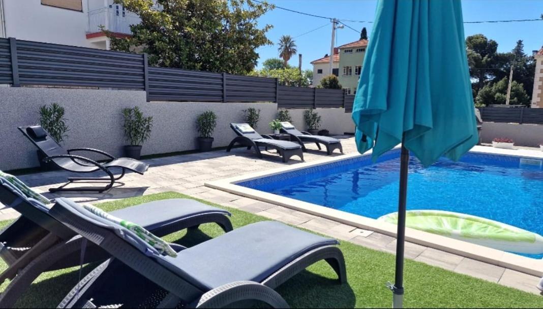 Villa Ema Kastela With Private Heated Pool Kültér fotó