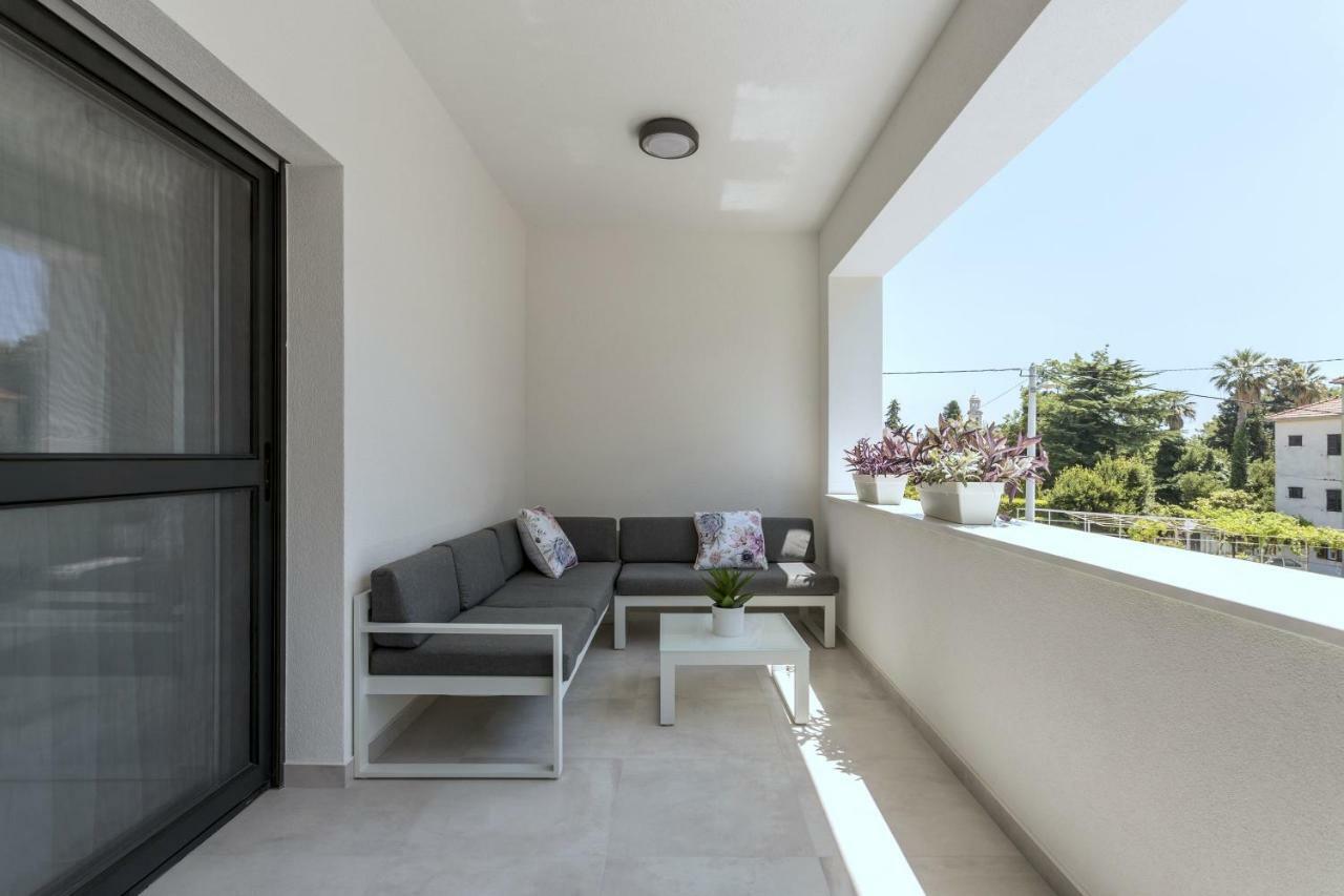 Villa Ema Kastela With Private Heated Pool Kültér fotó