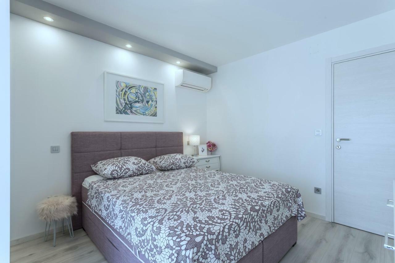 Villa Ema Kastela With Private Heated Pool Kültér fotó