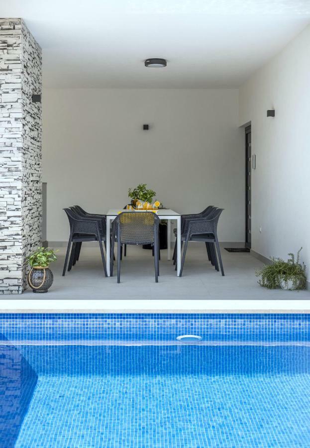 Villa Ema Kastela With Private Heated Pool Kültér fotó